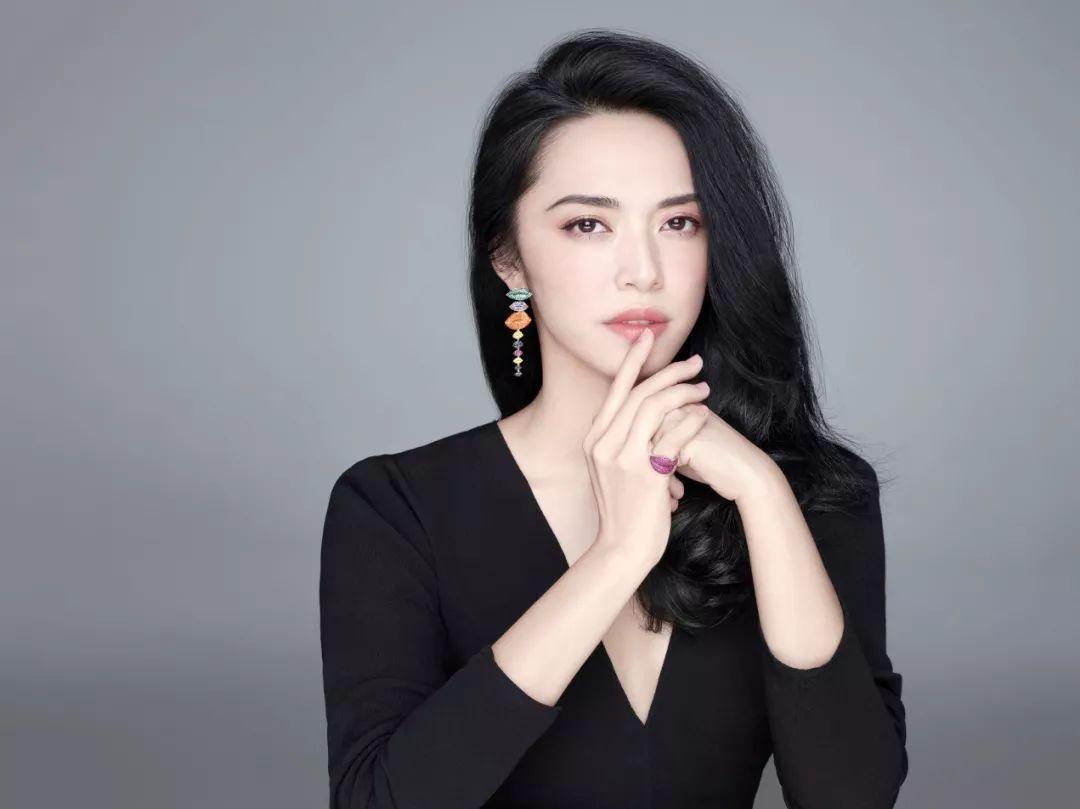 明星站姿，打造自信魅力的秘诀与步骤指南
